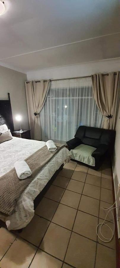 בלומפונטייין Aandrus Guesthouse מראה חיצוני תמונה