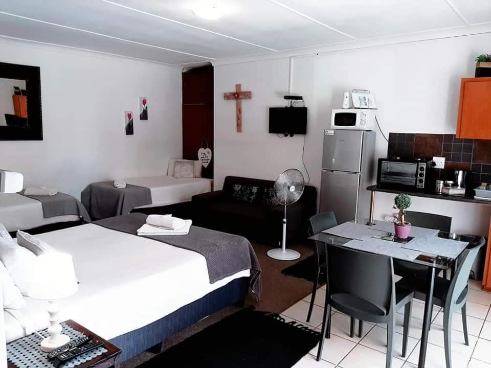 בלומפונטייין Aandrus Guesthouse מראה חיצוני תמונה