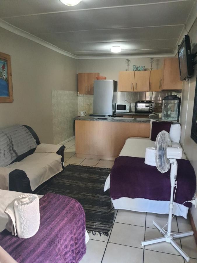 בלומפונטייין Aandrus Guesthouse מראה חיצוני תמונה